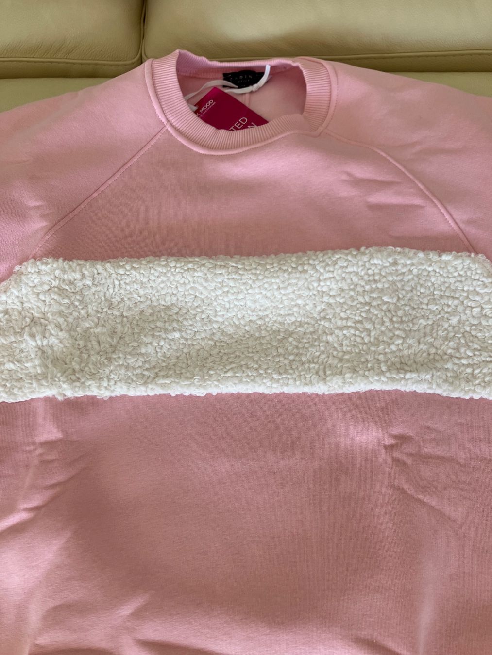 Maglioni & Felpe: Sweatshirt – Nuovo e nell'imballaggio originale da Walchwil venduto da Maxana 1