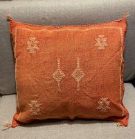 LAST CHANCE! Housse coussin orange brodée artisanat marocain