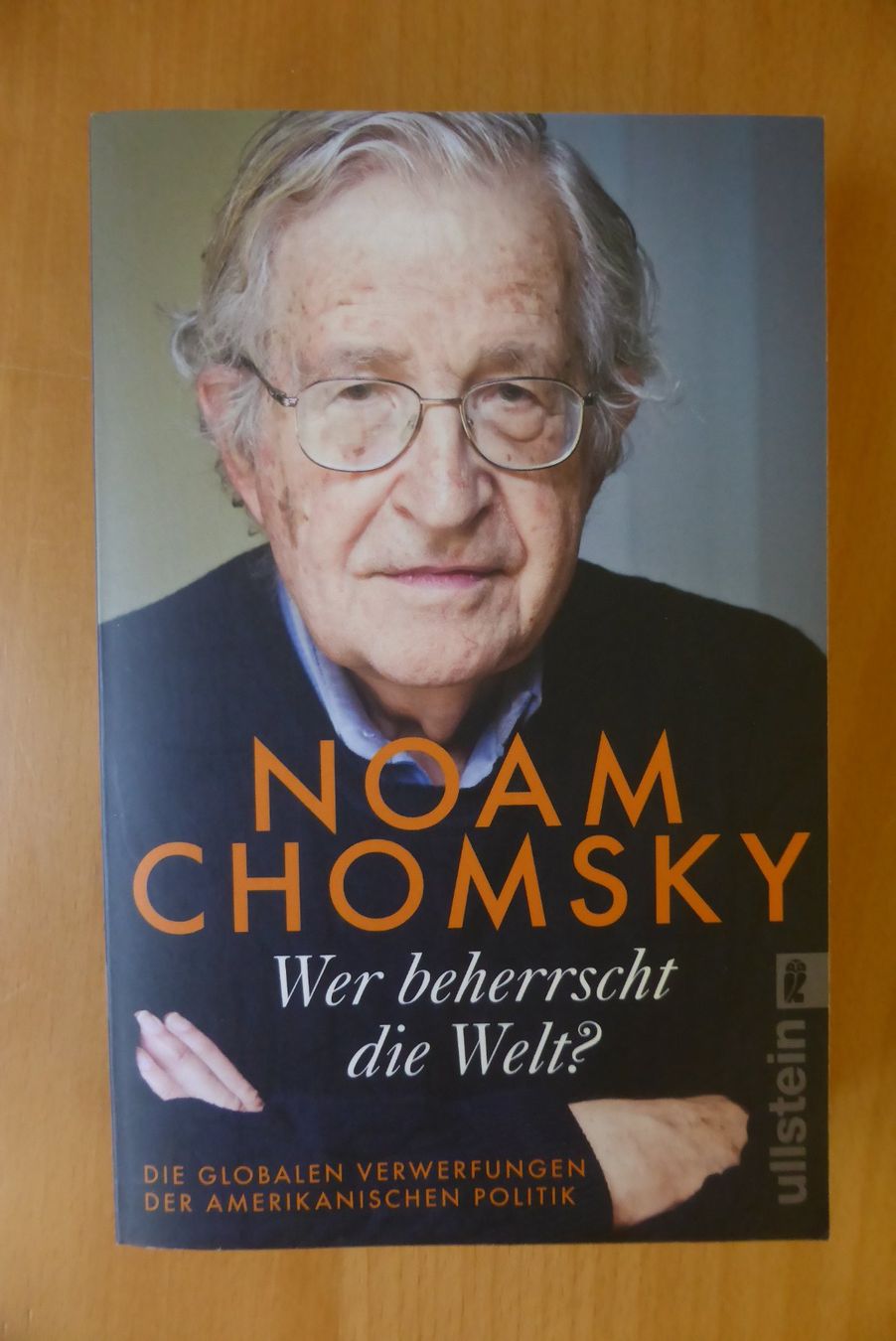 Libri: Global - Noam Chomsky - Wer beherrscht die Welt – Usato da Brunnadern venduto da lesezirkel