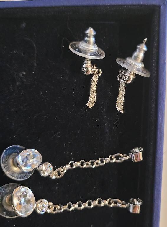 Boucles d'oreille: Orecchini Swarovski  – D'occasion à Genestrerio par pam_6csy