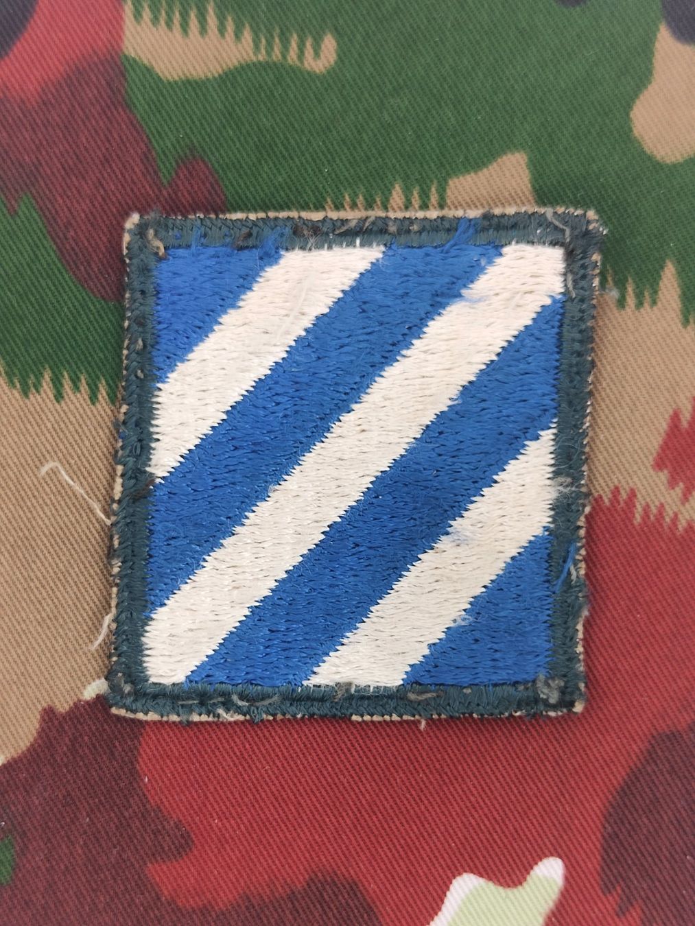 Placchette & Badge: Verbandsabzeichen 3rd Infantry Division, 2. Weltkrieg – Usato da Bauma venduto da SwissMilitaria