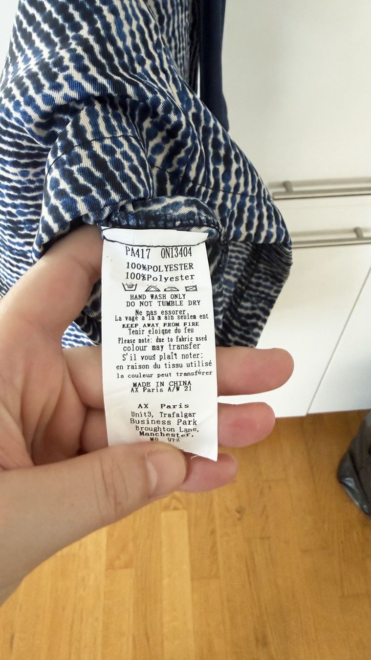 Tute: AX Paris blauer Wrap Over-Jumpsuit mit Print – Nuovo e nell'imballaggio originale da Allschwil venduto da katokaka 5