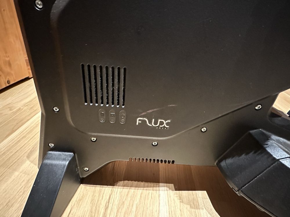 Home trainer Tacx flux Smart avec adaptateur axe (Gebraucht) in Salins ...