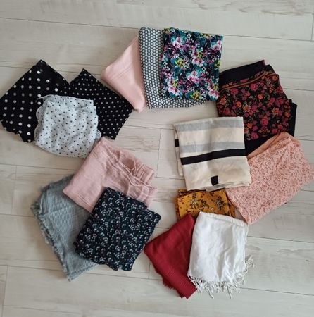 Lot 16 foulards