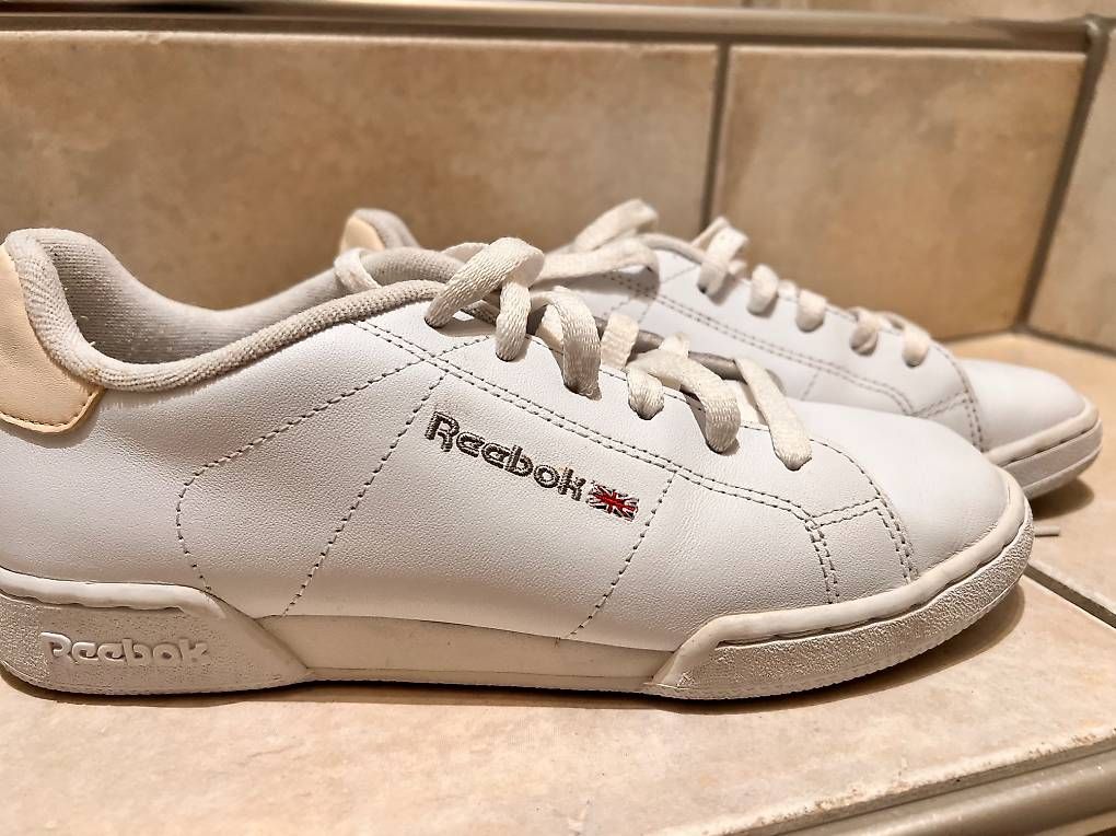 Scarpe da donna: Freizeitschuh Reebok Leder Gr. 37/1/2 – Usato da Saland venduto da Marejo 1