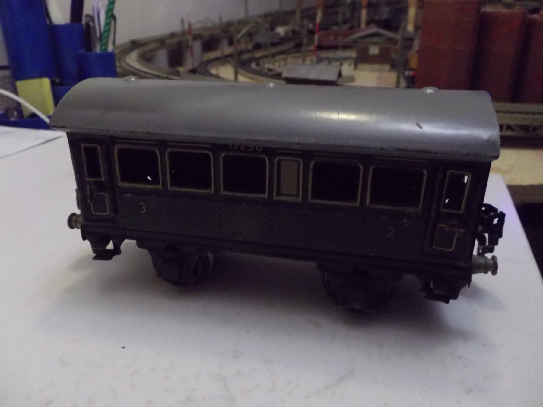 Märklin Modellini di ferrovie: märklin Blech Personenwagen – Usato da Schaffhausen venduto da Oetfel