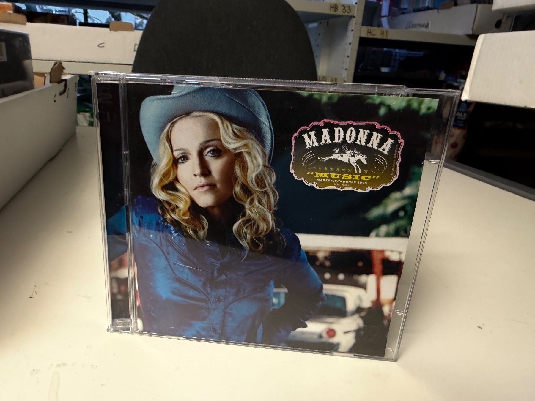 CDs: Madonna - Music - Limited Edition - HB21D – D'occasion à Küsnacht ZH par Jazztilldawn 2