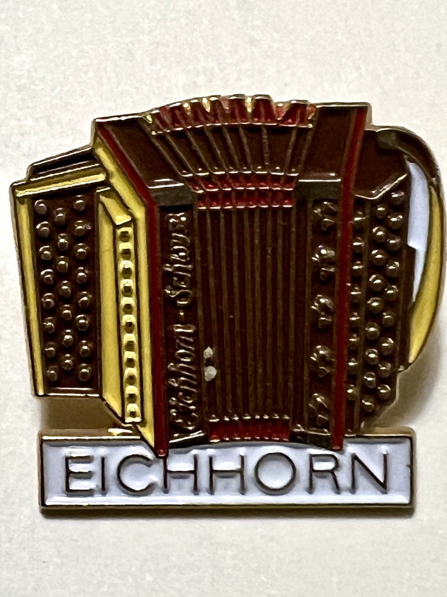 Broches & Aiguilles: Muotathal 1 Pin Schwyzerörgeli Eichhorn. – D'occasion à Muotathal par OttoK01