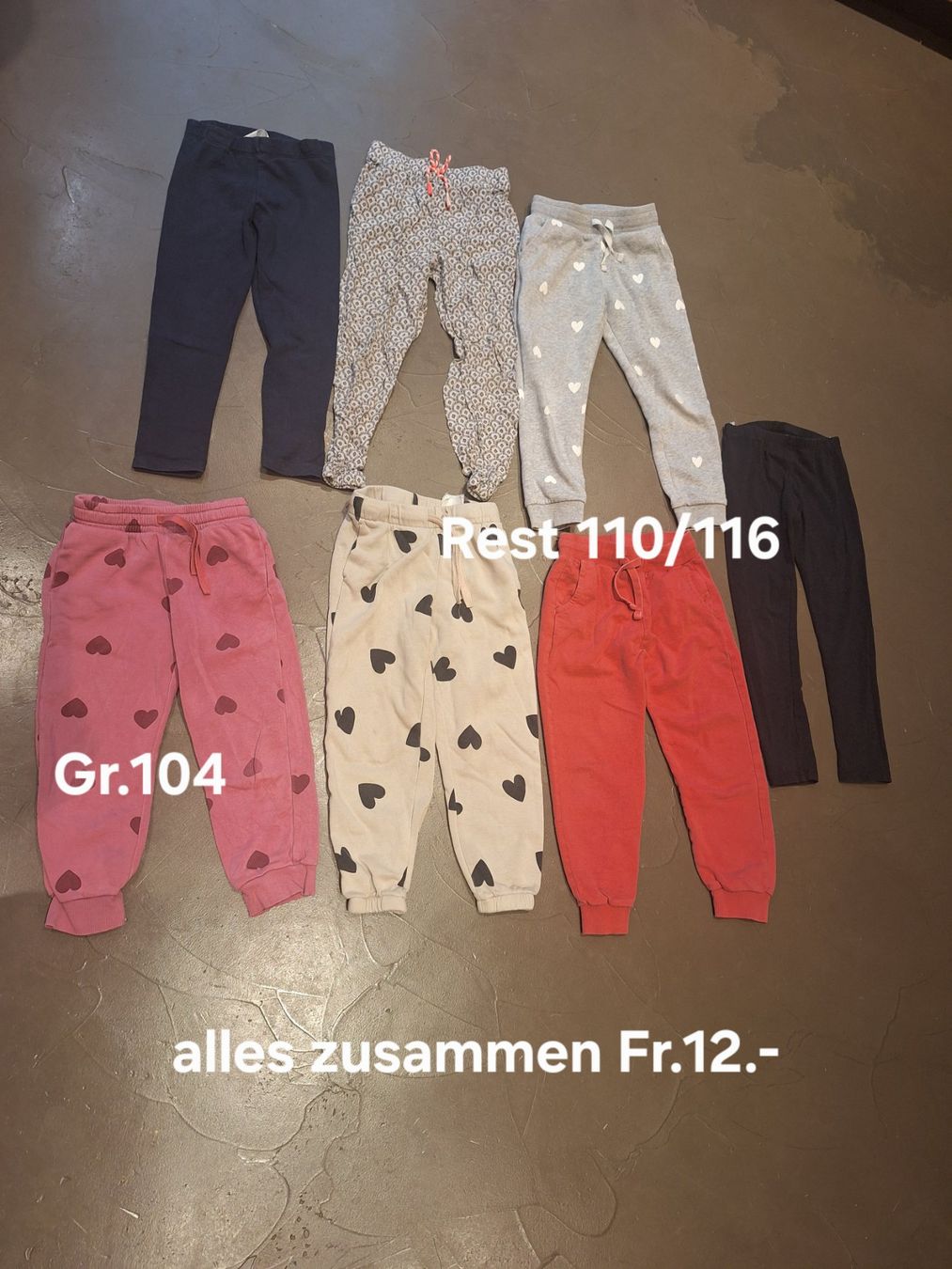 Pantalons: Mädchenhose 104-116 – D'occasion à Erlenbach i. S. par b.ogi85