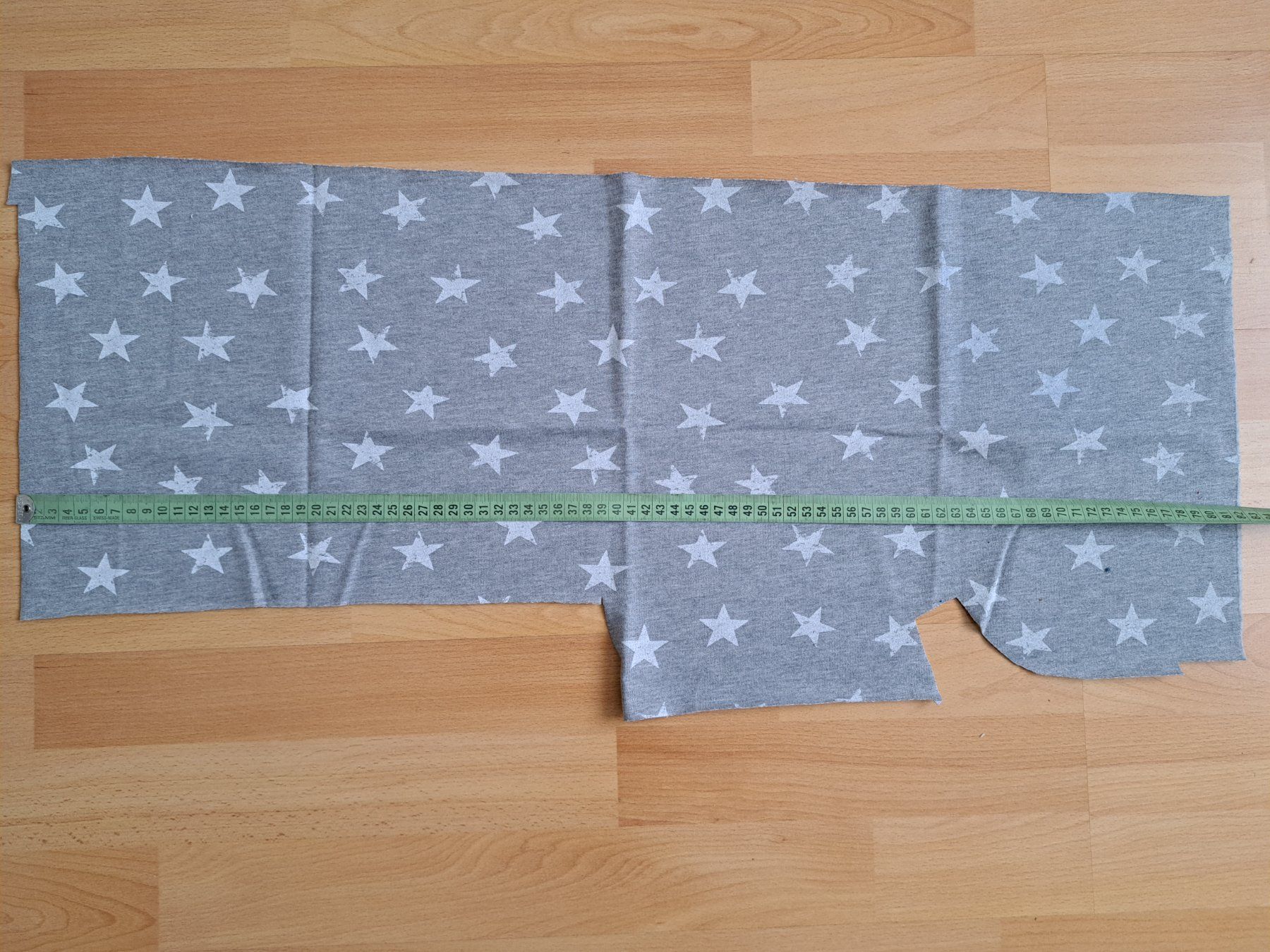 Tessuti: Sweatstoffresten für Bastelarbeiten – Usato da Oberburg venduto da portzi1 2