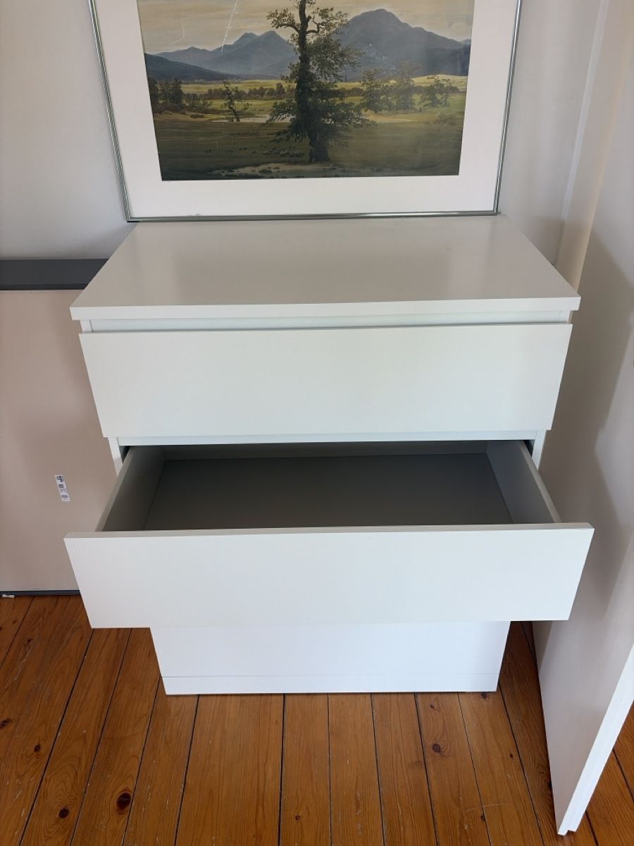 Ikea Cassettiere: Ikea Malm Kommode (4 Schubladen) zu verschenken – Usato da Thalwil venduto da marcel_geb