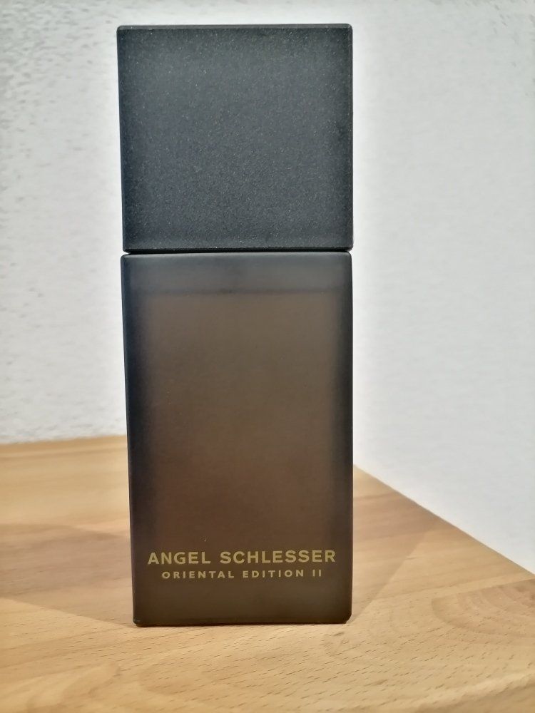 Profumi & Eau de Toilette: Angel Schlesser Oriental Edition II – Usato da Holziken venduto da AnnAsk