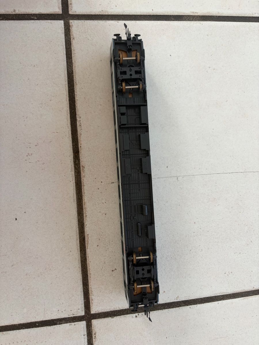 Roco Modelleisenbahnen: Roco icn 2kl. Wagon grün – Gebraucht aus Leissigen von AAA765 1