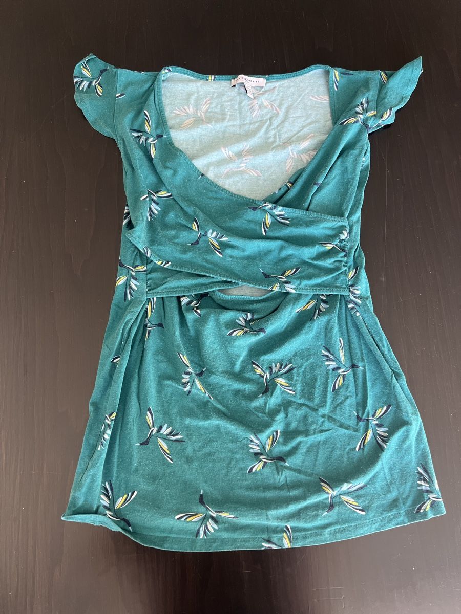 Kleiderpakete: Stillkleidung, Gr. 38/M, 14 Teile, Shirts/Pullover/Kleid – Gebraucht aus Zürich von vik_f5vg 5