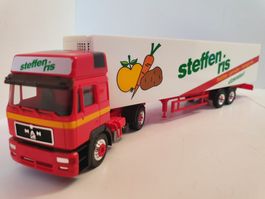 CH- Modell / Steffen Ris Utzendorf  / Herpa F2000 MAN / 1:87