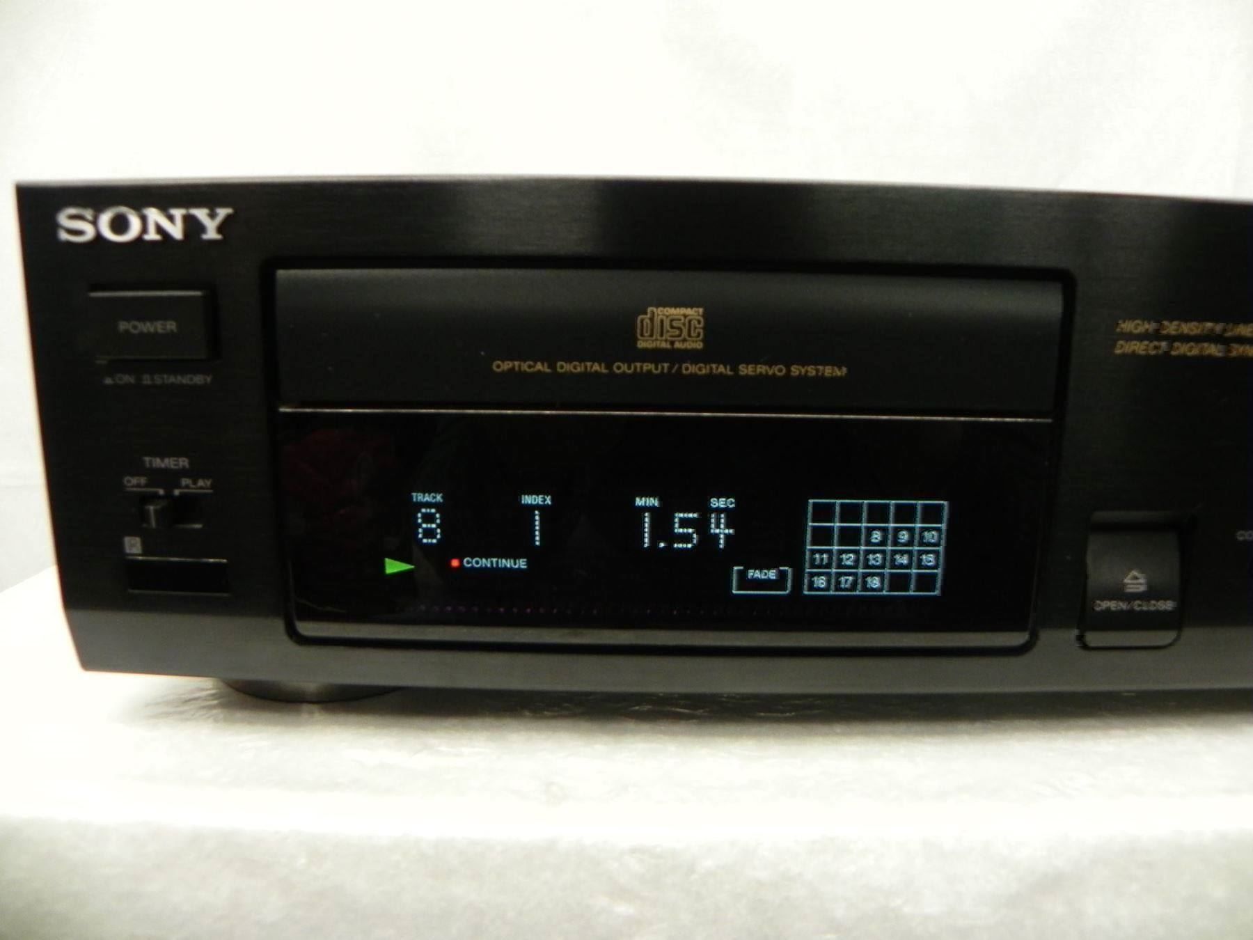 Sony Lettore multimediale & Streamer: Sony CD Player CDP-897 mit FB Revidiert Total Liquidation – Usato da Basel venduto da Life-Style-Art 1