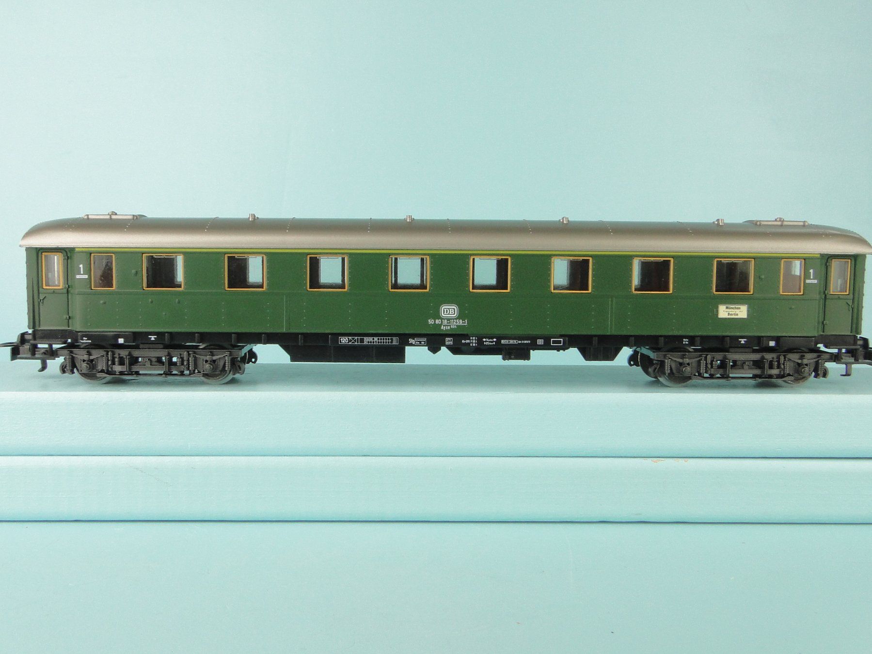 Märklin Modellini di ferrovie: Märklin 4145 DB 1. Klasse Wagen – Usato da Bülach venduto da cann11 4