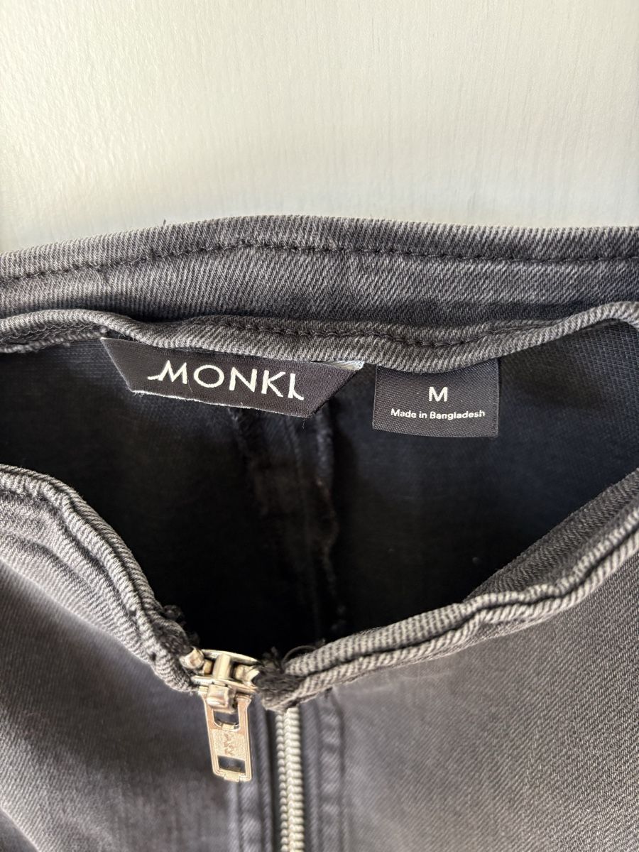 Monki Vestiti: Monki Jeanskleid, Grösse M – Usato da Zürich venduto da Rpapad 4