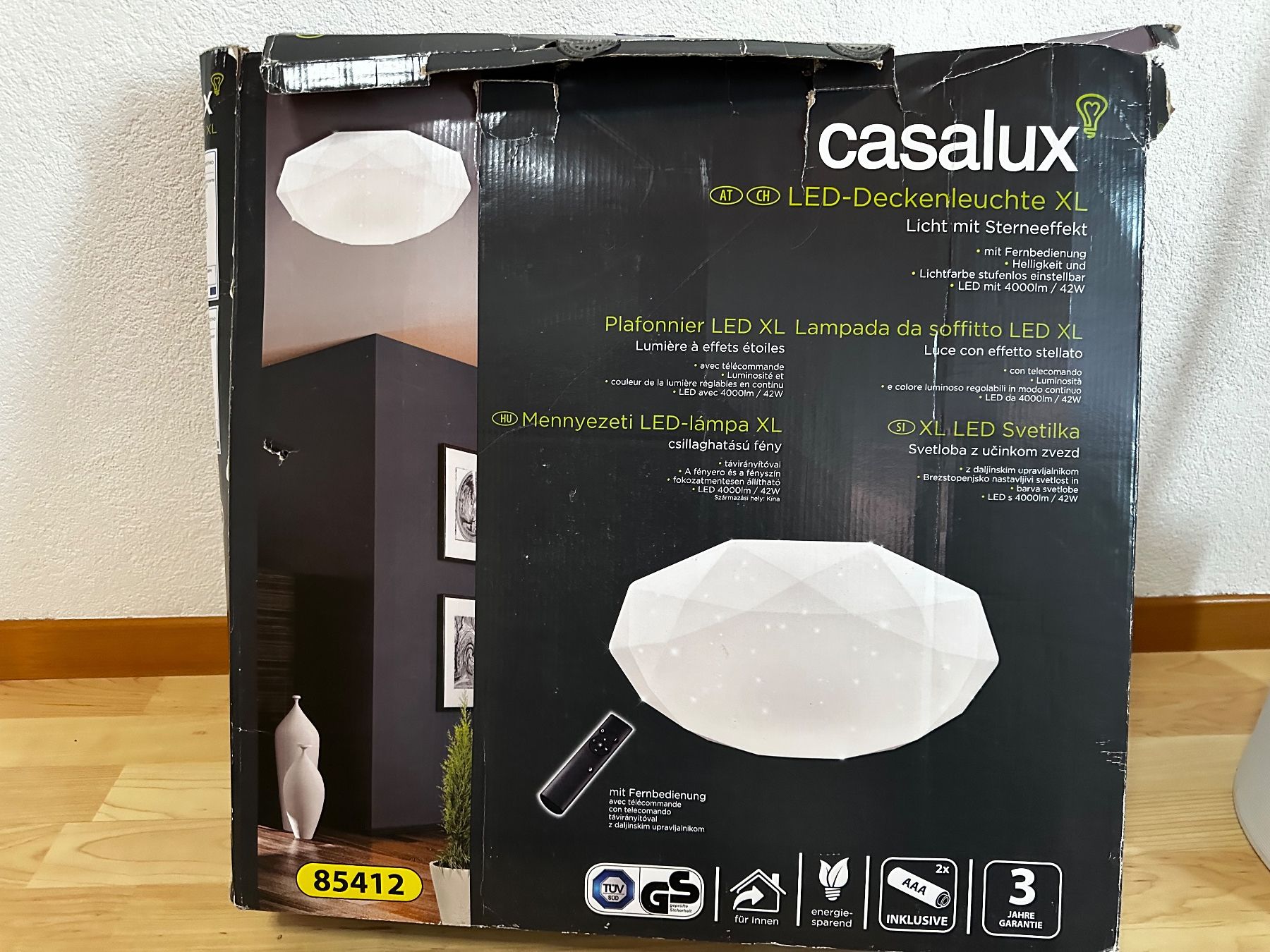 Kronleuchter & Deckenlampen: Ceiling Lamp White Geometric Shape Used – Gebraucht aus Biel/Bienne von PauloCordero 1