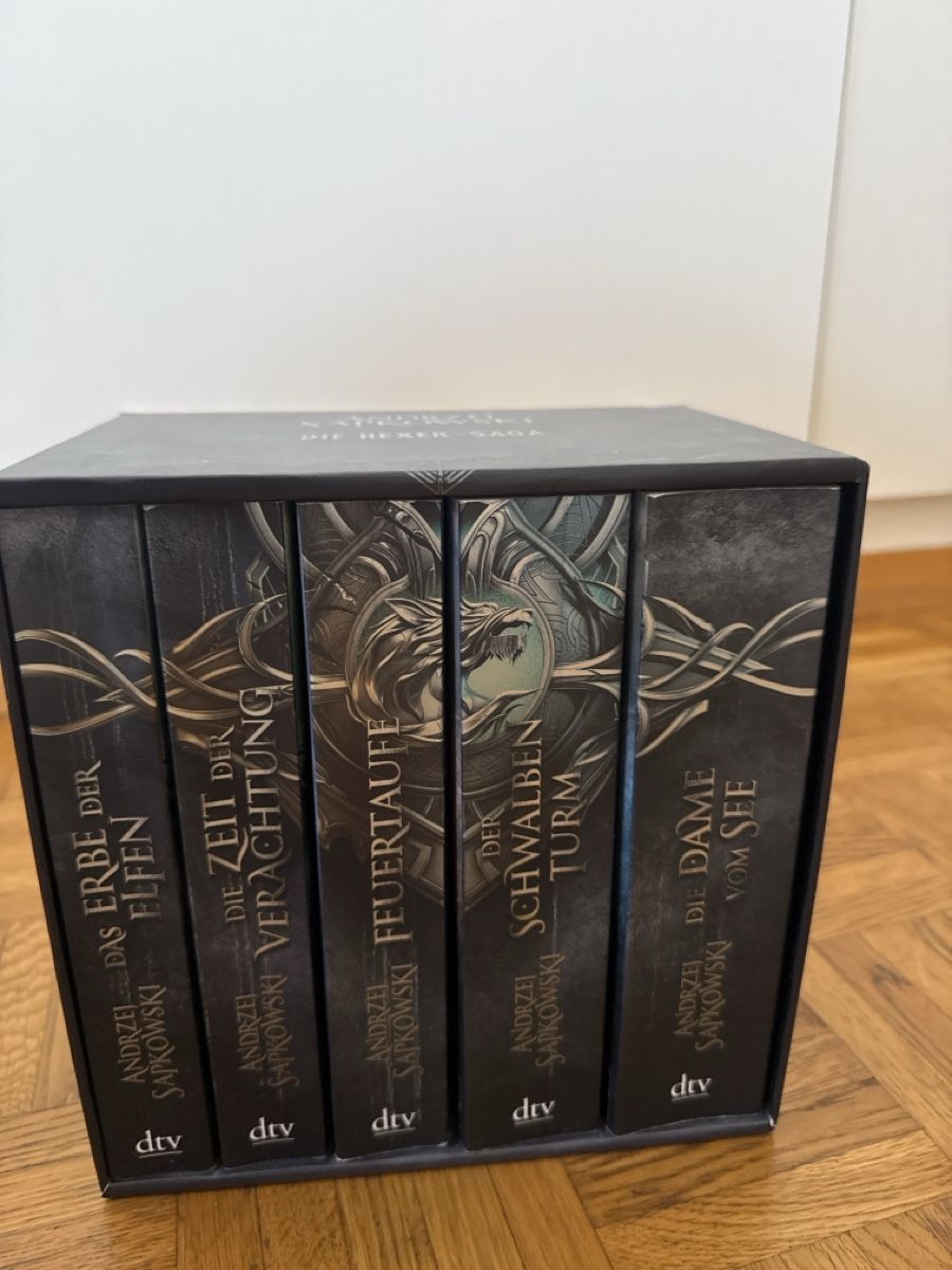 Livres: Die Hexer Saga Buchbox neuwertig – Neuf (Voir description) à Winterthur par Fa_bio
