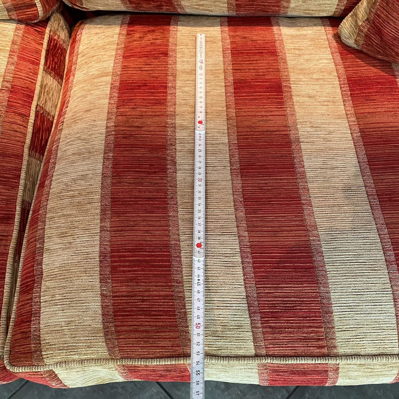 Divani: Englisches Designer Sofa, Duresta gestreift rot/beige – Usato da Ronco sopra Ascona venduto da liz_dbg6 9