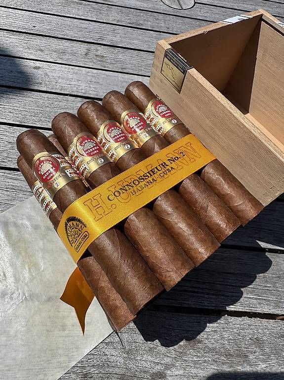Zigarren: H. Upmann Connossieur No. 2 Zigarren – Gebraucht aus kreuzlingen von hel_v9zj