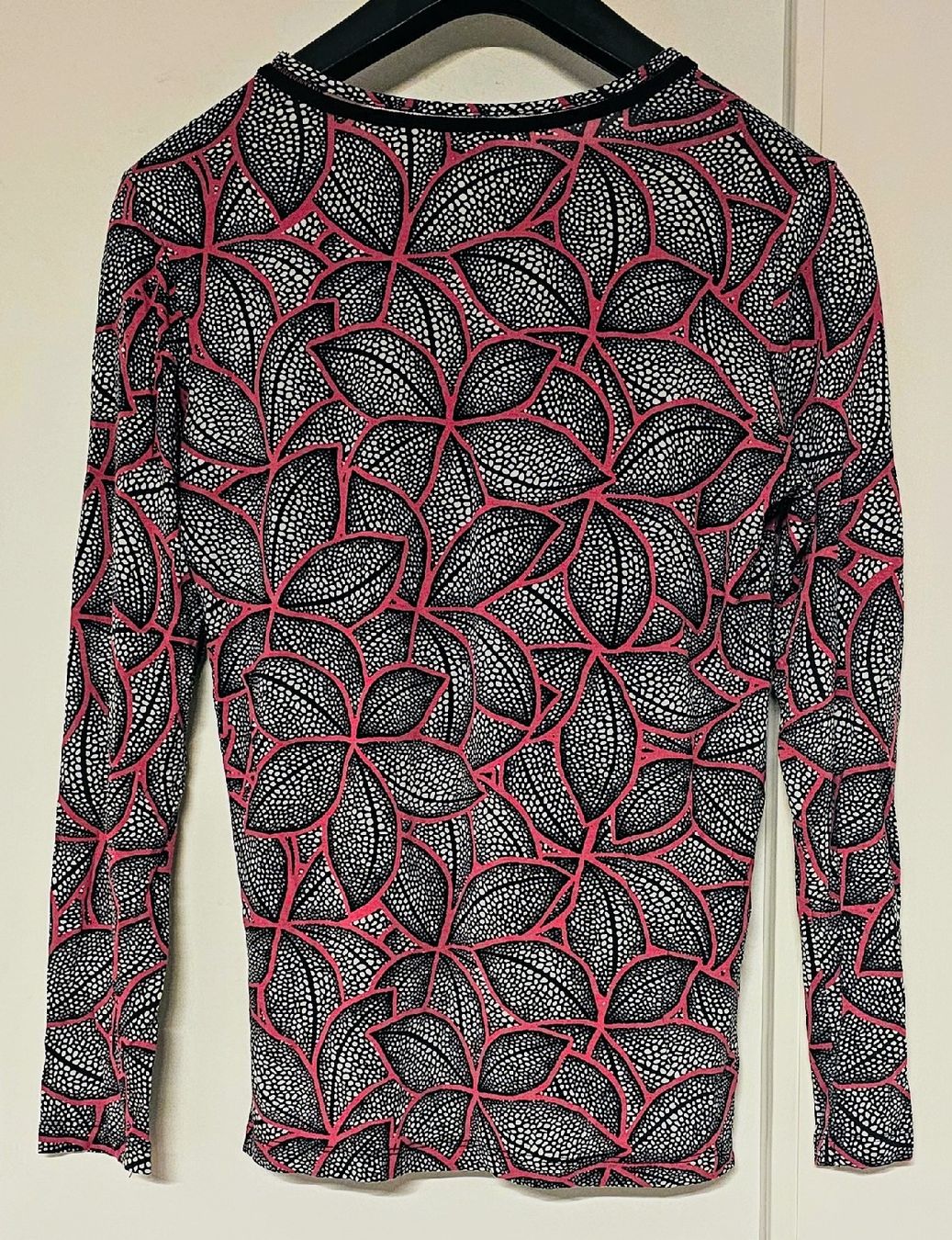 Maglioni & Felpe: Pull femme City life, taille S, neuf. – Nuovo (secondo la descrizione) da Monthey venduto da Chez-Dani-81