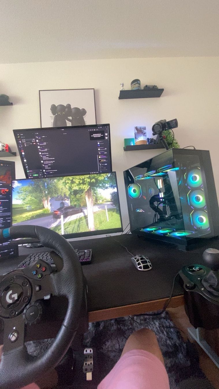 Logitech Controller: Logitech G923 Trueforce Sim-Racing Lenkrad mit Schalthebel – Gebraucht aus Luzern von AlanJusufi 4