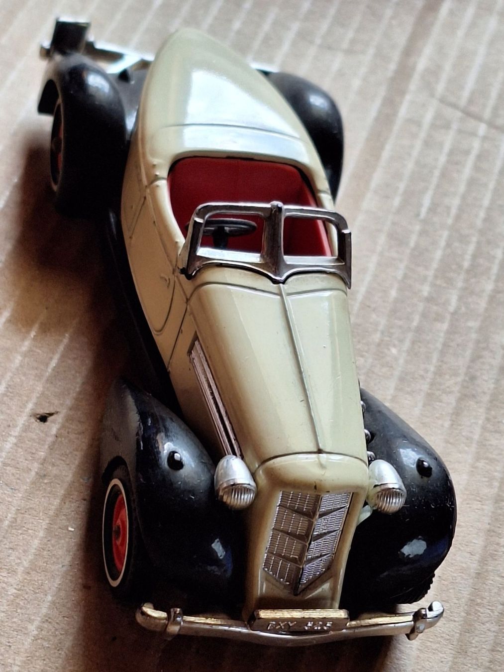 Matchbox Modellini d'auto: Collection / Modèle réduit (Auburn - 1935) – Usato da Couvet venduto da zeze03 3