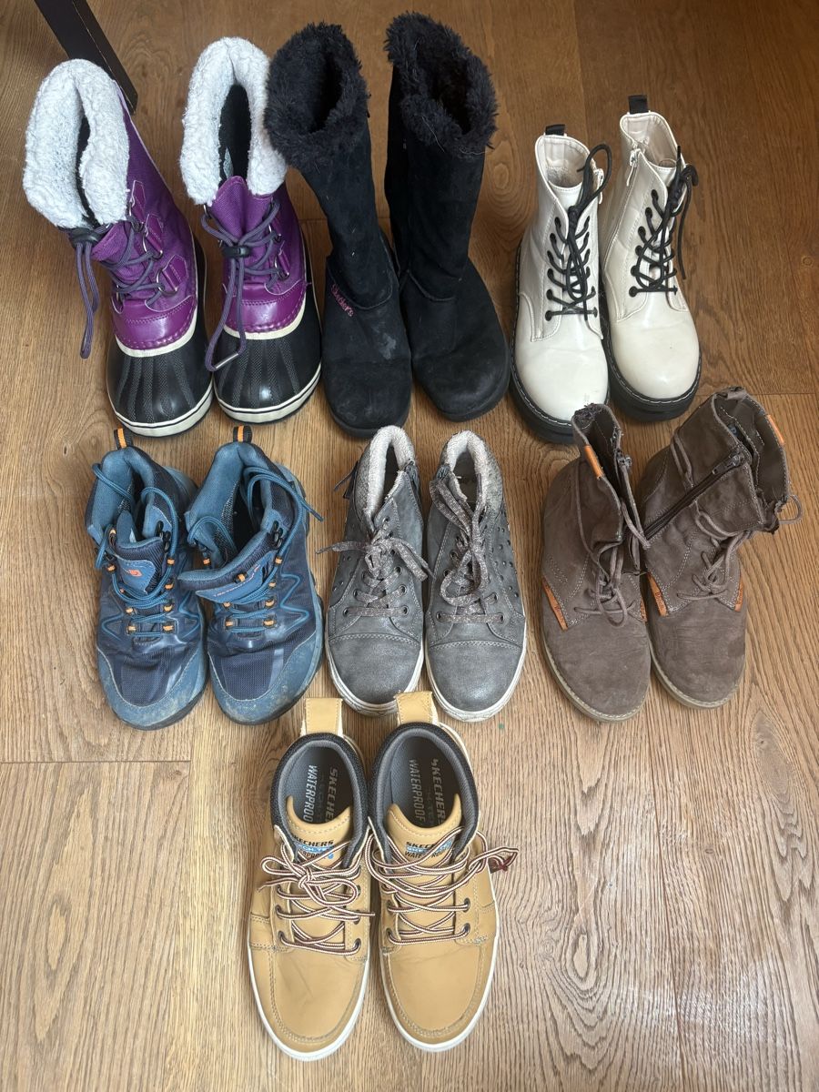 Scarpe per ragazze: Div Kinderschuhe Gr. 33/33,5 – Usato da Pany venduto da Augustiner1328