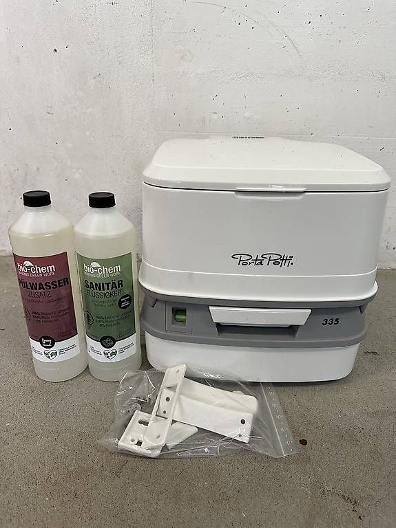 WC: Porta Potti 335 – D'occasion à Sissach par Sebbii