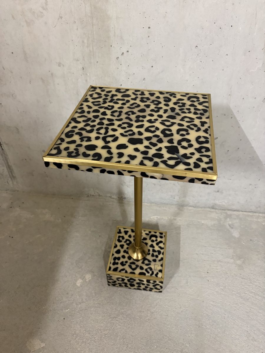 Kare Comodini: Beistelltisch Nachttisch Kare Leopard – Nuovo (secondo la descrizione) da Visp venduto da veraetatis