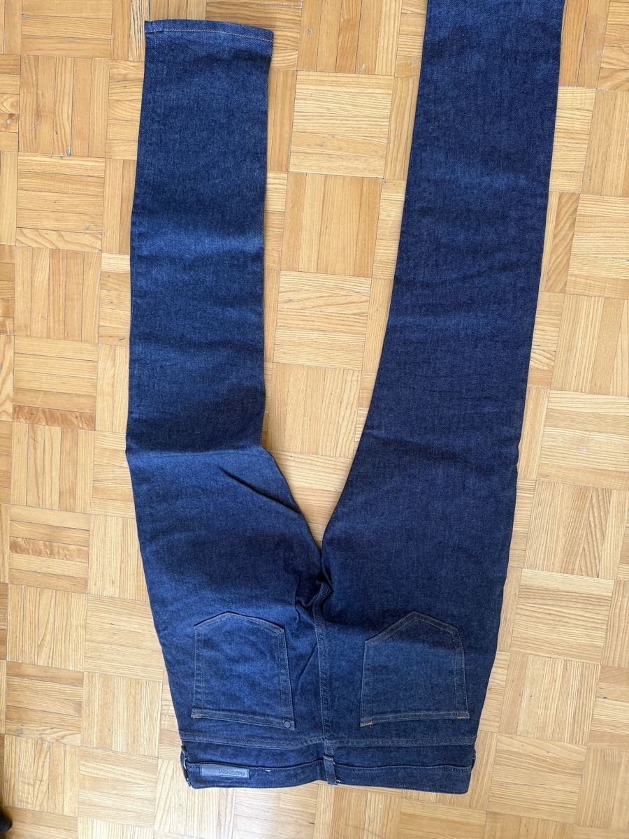 Lotti di vestiti: Herren Hose packt  – Usato da Olten venduto da Tombik 1
