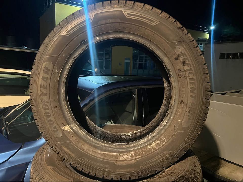 Goodyear Pneumatici & Ruote complete: 215/65R16C 104/106H Goodyear EfficientGrip Cargo – Usato da Füllinsdorf venduto da pne_898y 2