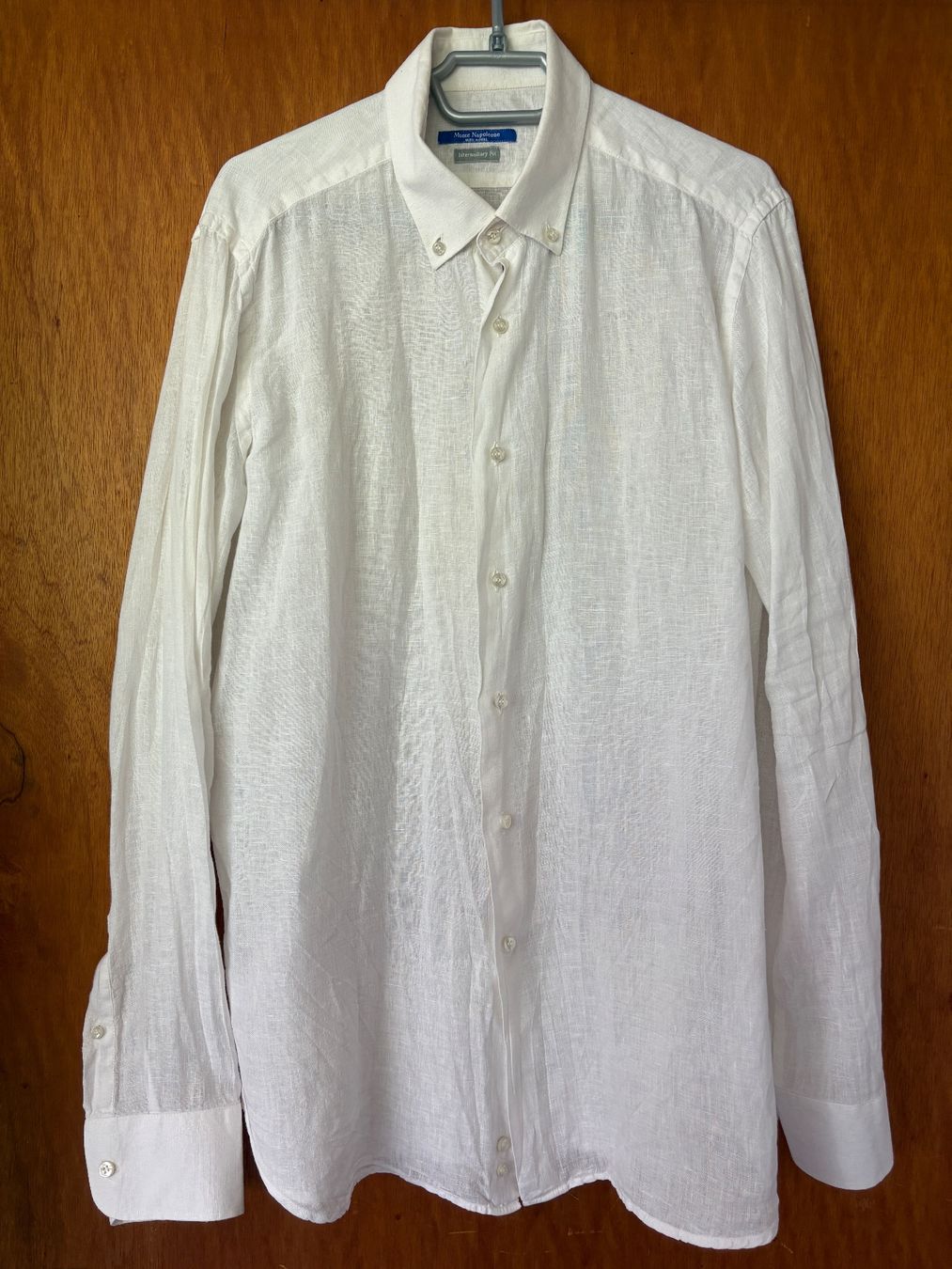 Chemises: Chemise 100% lin , taille 42/ L – D'occasion à Auvernier par Arocc
