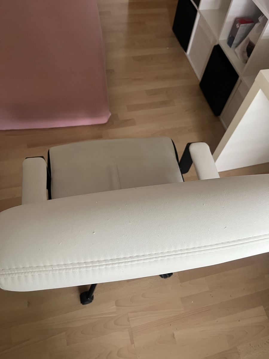 Sedie: Weisser Bürustuhl – Usato da Geuensee venduto da lina6anil 2