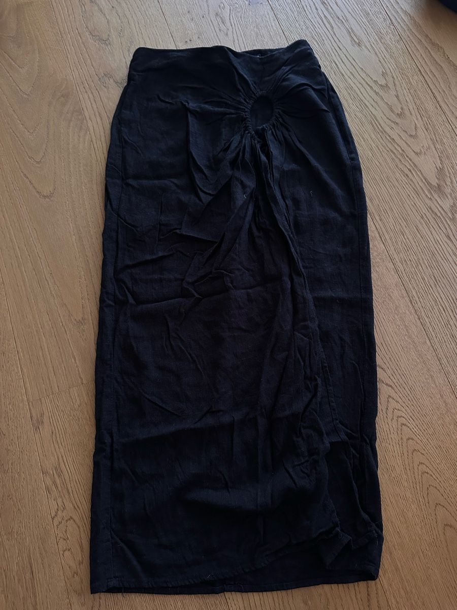 Stradivarius Röcke: Stradivarius Leinenrock Grösse 32-34 – Gebraucht aus St. Gallen von Roya24 1