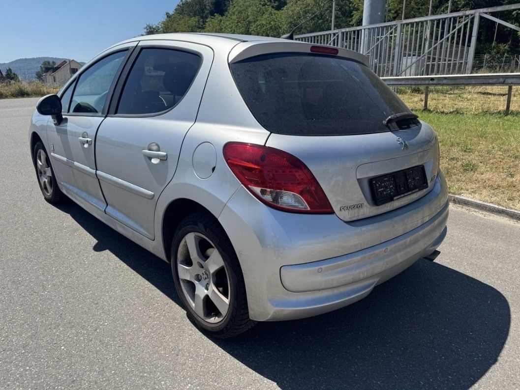 Peugeot Autos: Peugeot 207 1.6i 16V – Gebraucht aus Wallbach von SchnellAutomobile 1