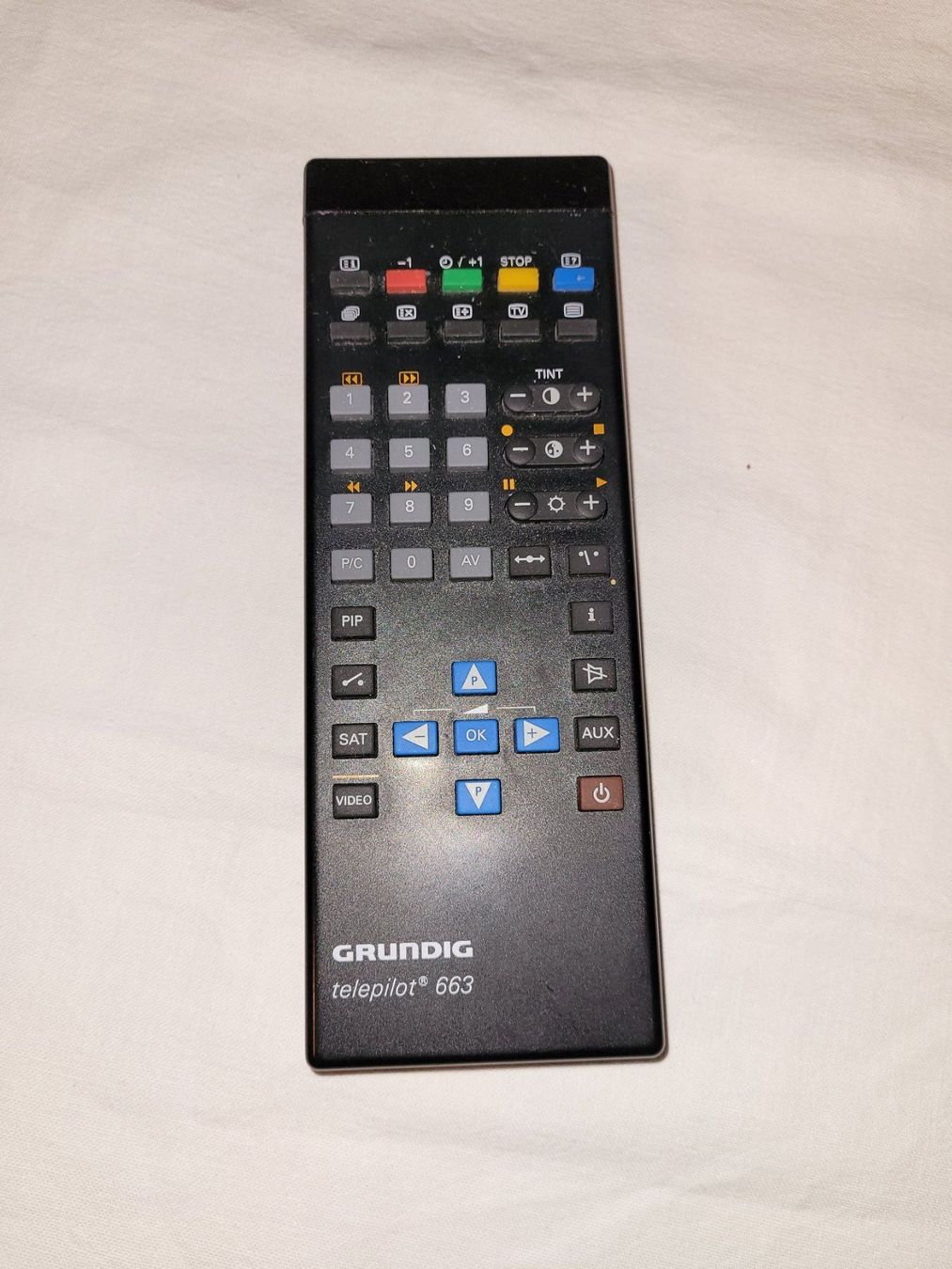 Grundig Fernbedienungen: Télécommande Grundig Telepilot 663 Occasion (547) – Gebraucht aus La Chaux-de-Fonds von reu_kx5l