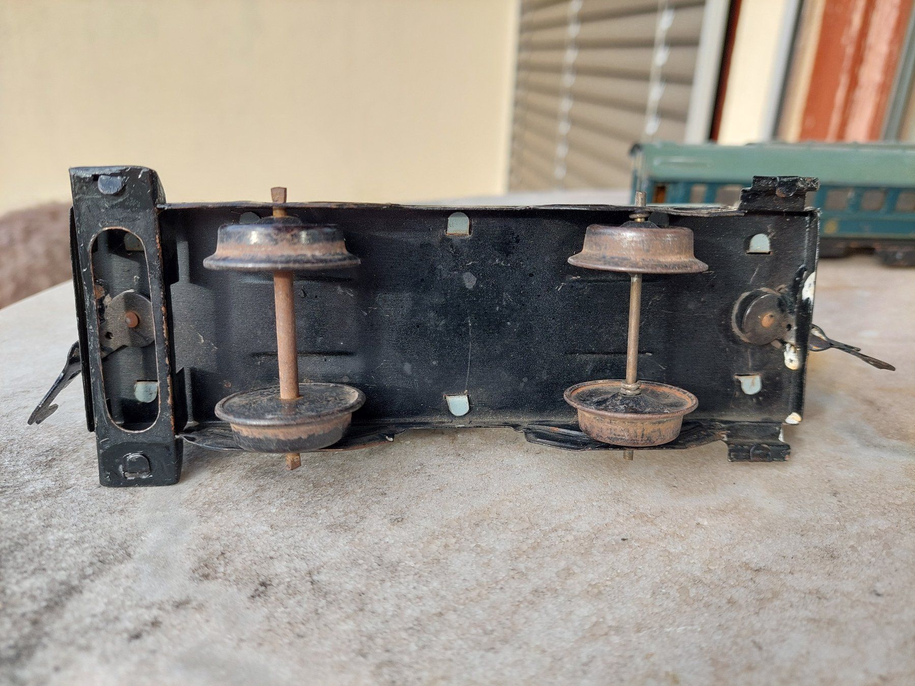 Spielzeuge: Blech Modell Eisenbahnwagen Antik – Gebraucht aus Seltisberg von Madosn 1
