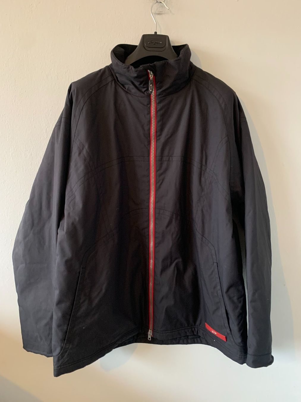 Oakley Giacche: Oakley Software jacket XL – Usato da Neuchâtel venduto da _Easy_to_Find_ 2