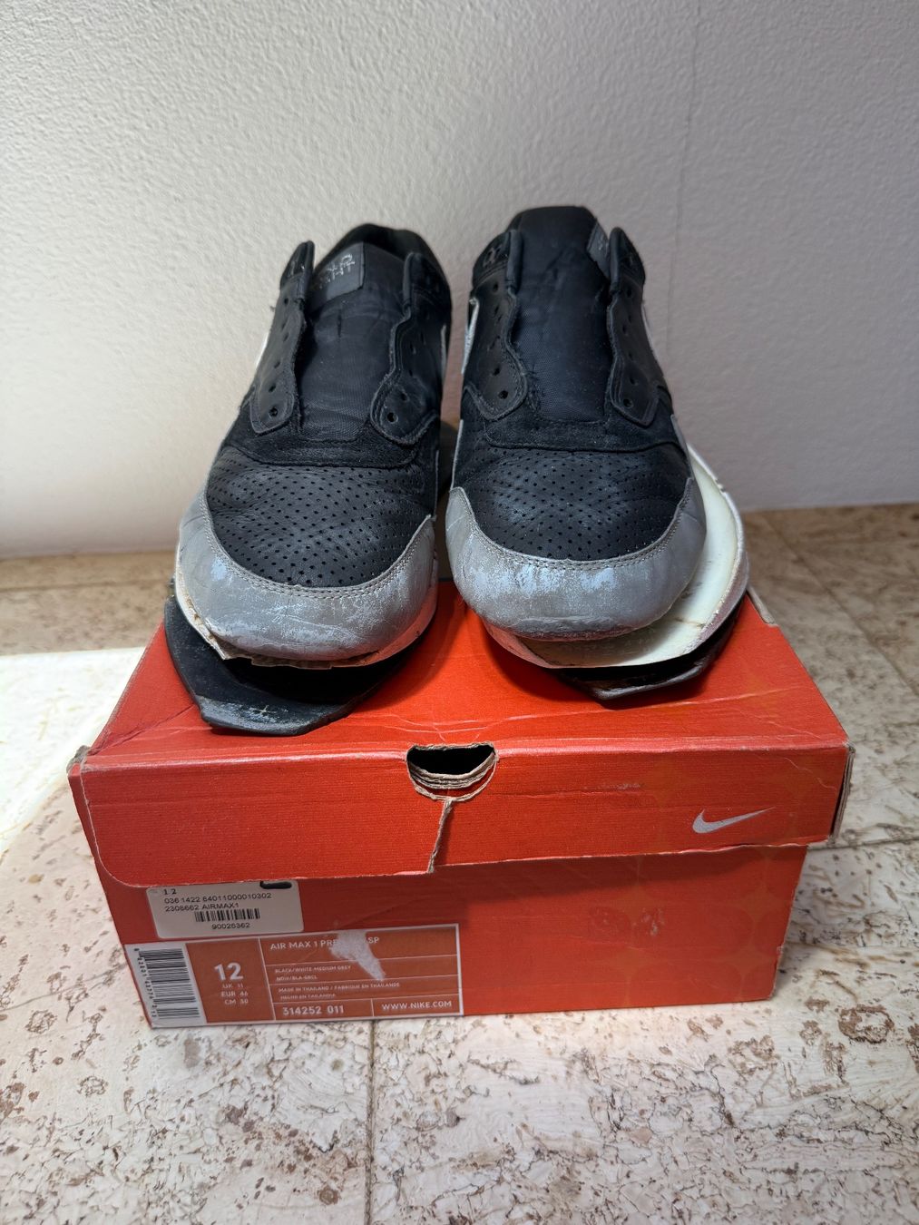 Nike Scarpe da uomo: Nike Air Max 1 x Ben Drury "Hold Tight" – Difettoso da Worb venduto da le_castor 1