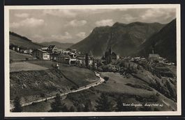 Unter-Engadin, Ortsansicht mit Bergpanor