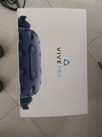 HTC VIVE PRO leicht gebraucht inkl. 2x Sensor-Stände