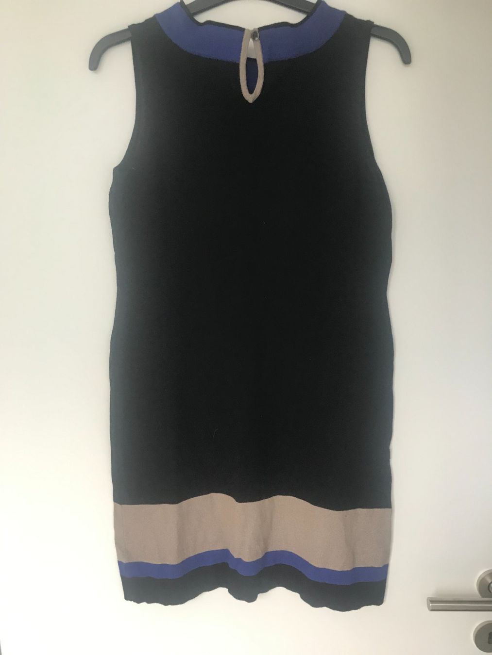 Comma Vestiti: Figurbetontes Comma Kleid, Grösse 36 – Usato da Freienstein venduto da Jessy024 1