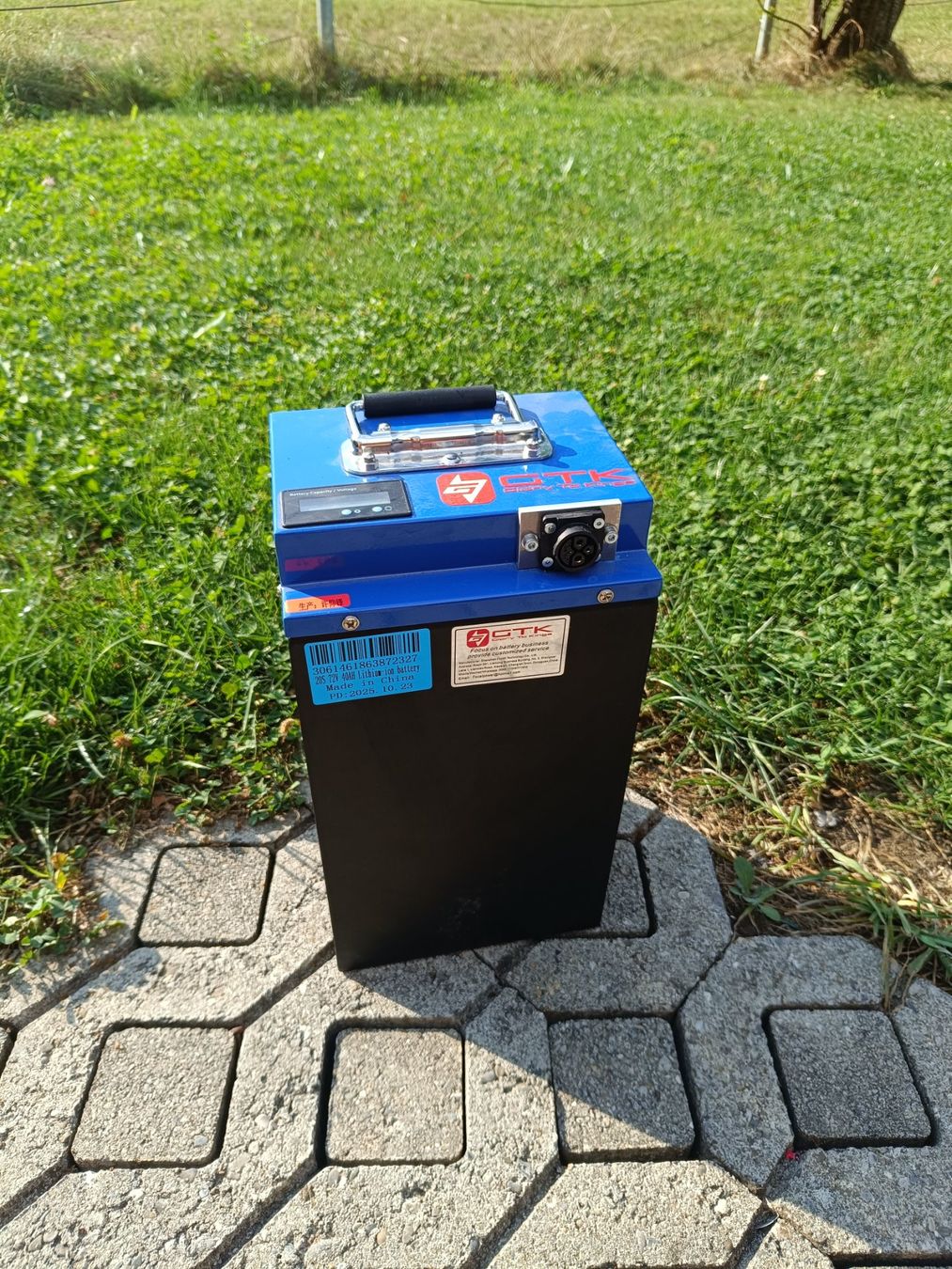 Batterien: Roller Aku, GTK 72V 40AH Lithium-Batterie – Gebraucht aus Meiringen von maniundsid