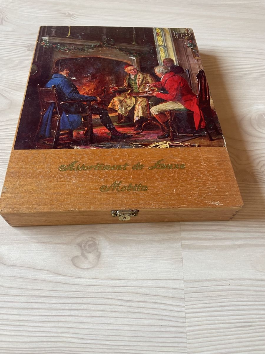 Transportkisten: Mobita Zigarrenkiste "Assortiment de Luxe" Vintage – Gebraucht aus Dübendorf von Phoo