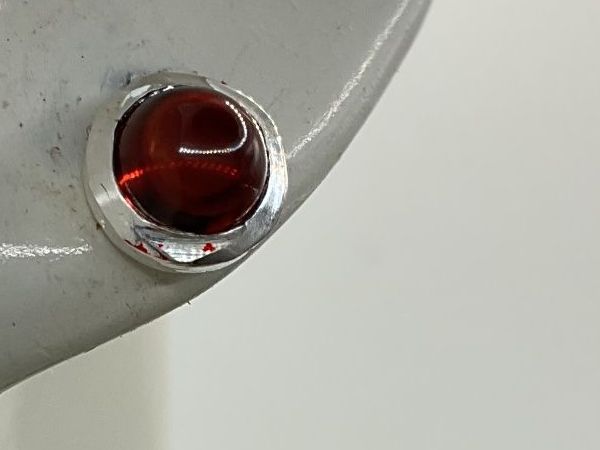 Ohrringe & -stecker: Ohrstecker schwarzer Opal in Sterlingsilber – Gebraucht aus luzern von Alpendorf1