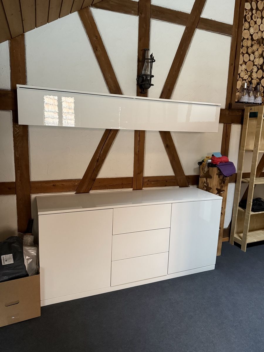 Cassettiere: Kommoden Set mit Sideboard – Usato da Rickenbach ZH venduto da Pyro_Iced