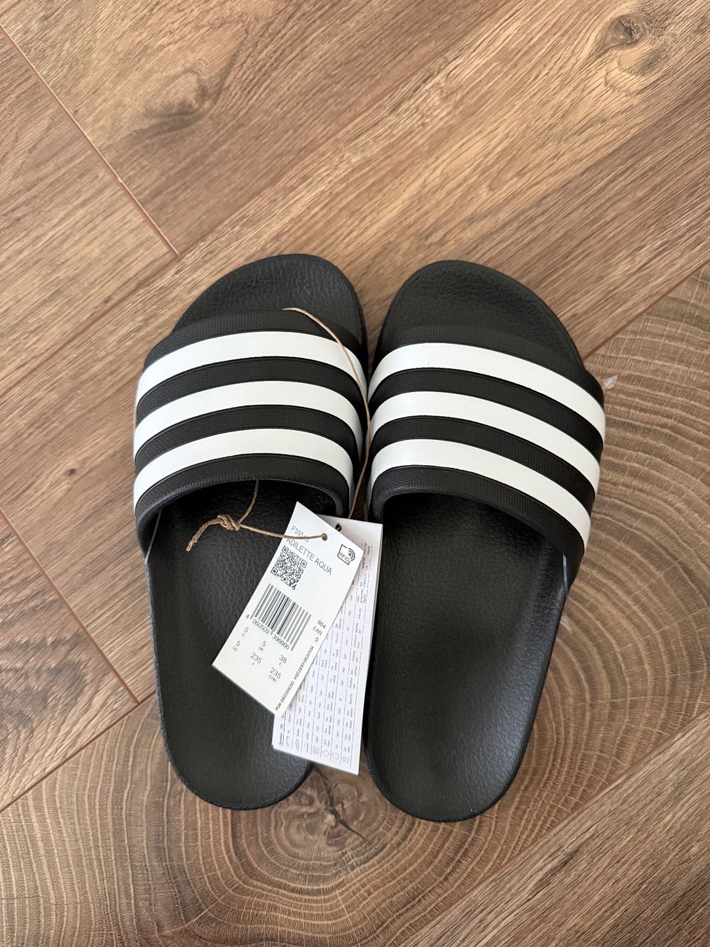 Adidas Chaussures femmes: Adilette Aqua – Neuf avec emballage d'origine à Thun par mar_lx2p